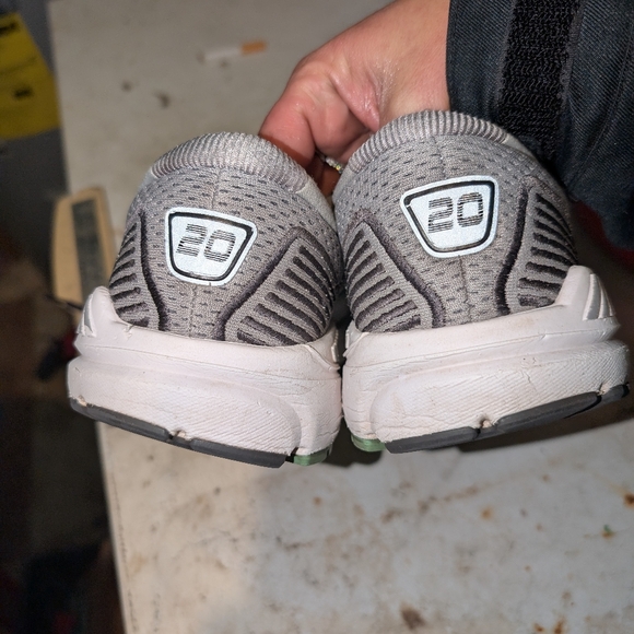 Shoes - Picture 4 of 5